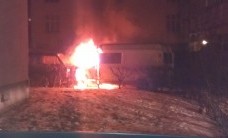 Nadesłane: podpalenie Mercedesa przy ul. 1-go Maja